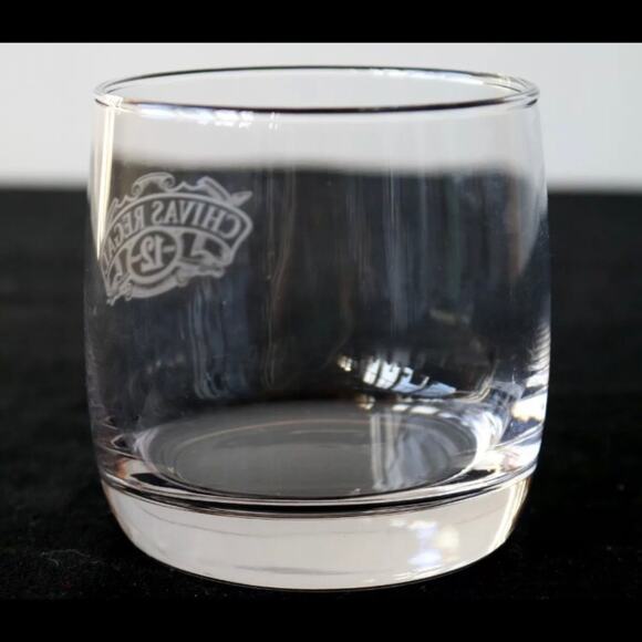 Chivas Regal Aged 12 Years Etched Round Bar Glass FLAWLESS - Picture 5 of 6